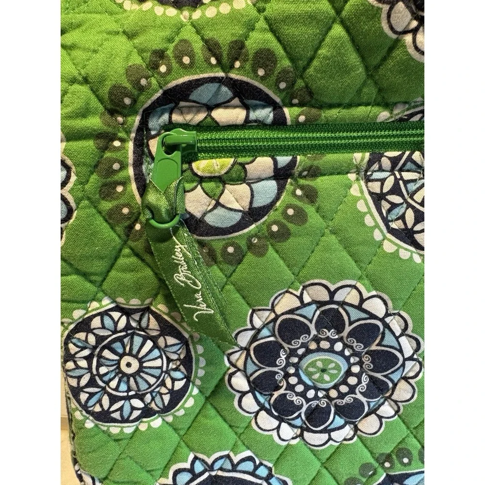 Vera Bradley Cupcakes Green Quilted Crossbody Bag Retired Floral Medallion